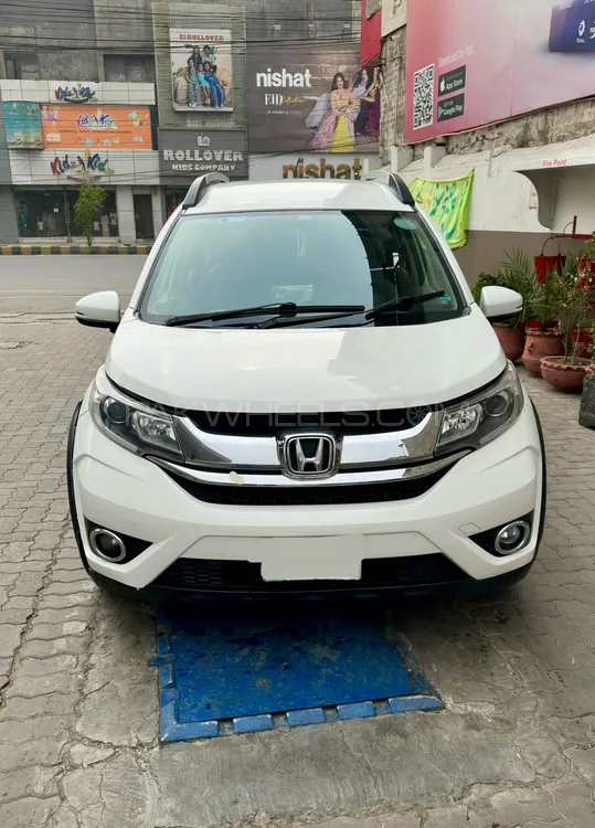 Honda BR-V 2017 for Sale in Lahore Image-1