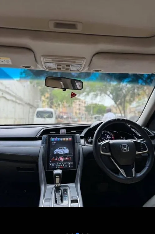 Honda Civic 2018 for Sale in Karachi Image-1