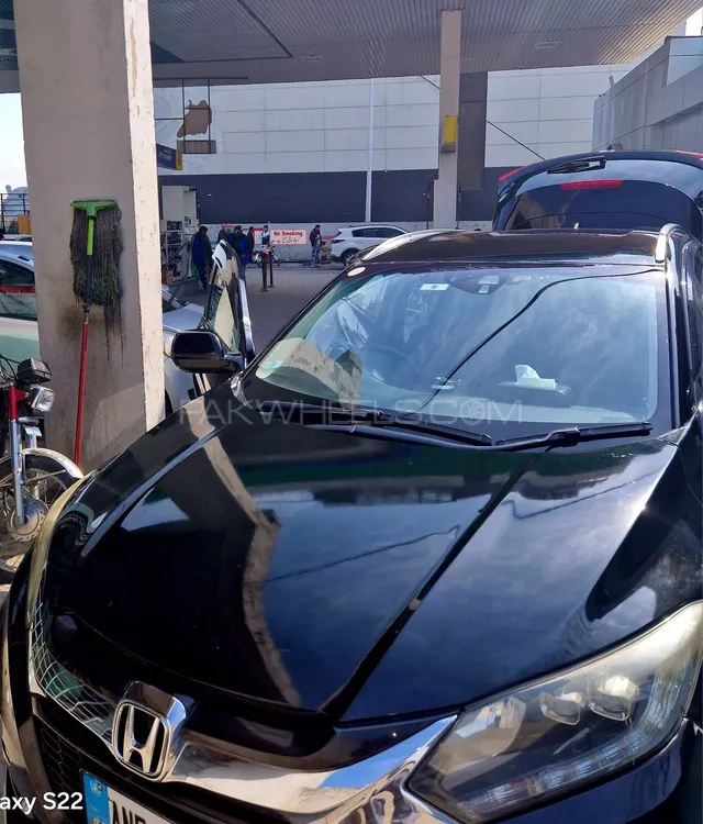 Honda Vezel 2014 for Sale in Islamabad Image-1