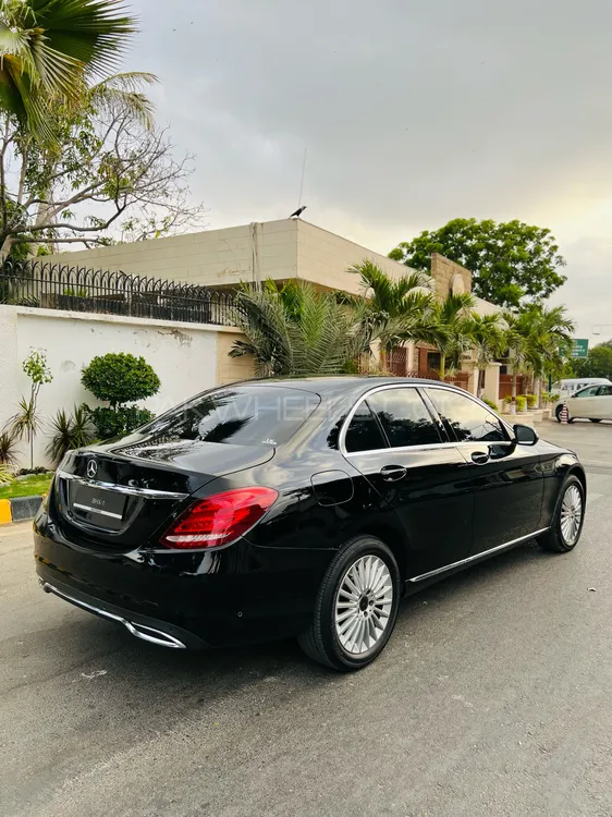 Mercedes Benz C Class 2017 for Sale in Karachi Image-1