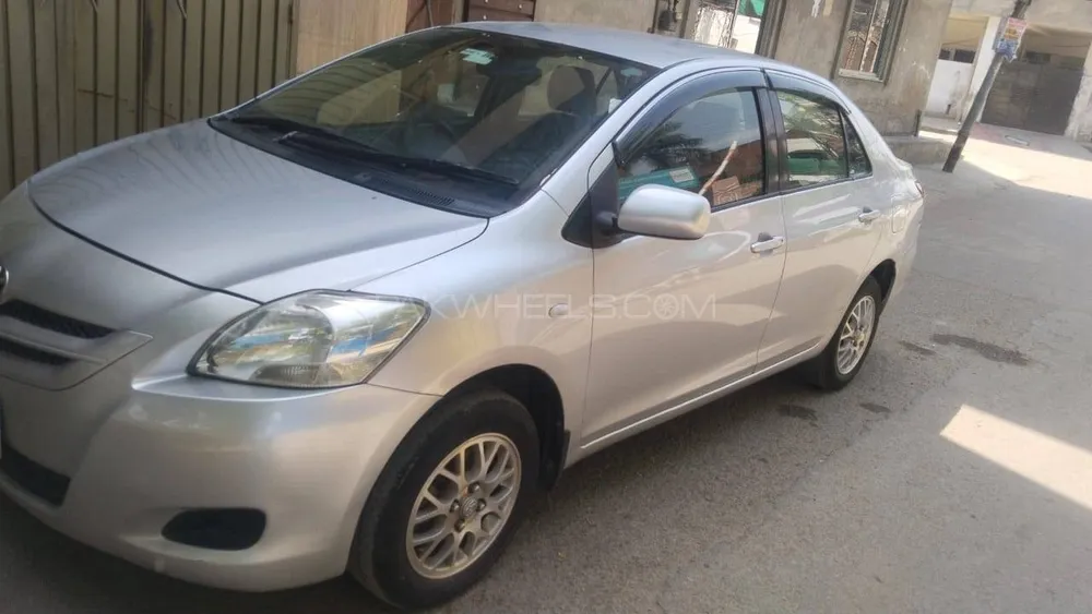 Toyota Belta 2006 for Sale in Lahore Toyota Belta 2006 for Sale in Lahore Image-3