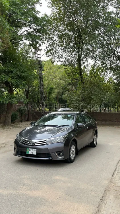Toyota Corolla 2017 for Sale in Lahore Image-1