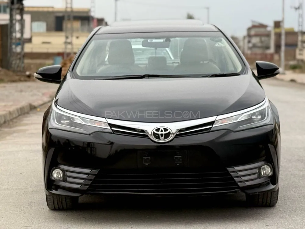 Toyota Corolla 2017 for Sale in Mardan Image-1