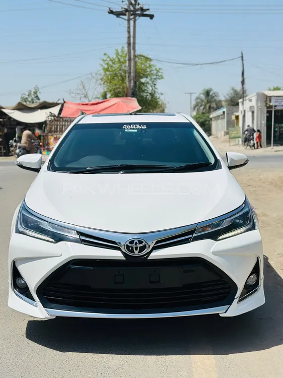 Toyota Corolla 2021 for Sale in Layyah Image-1