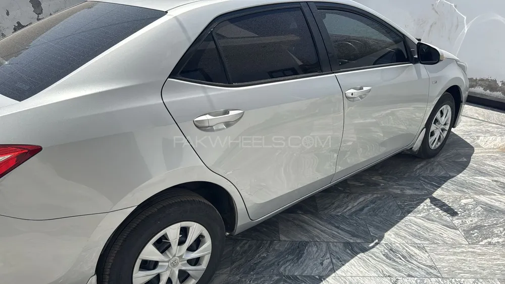 Toyota Corolla 2017 for Sale in Lahore Image-1