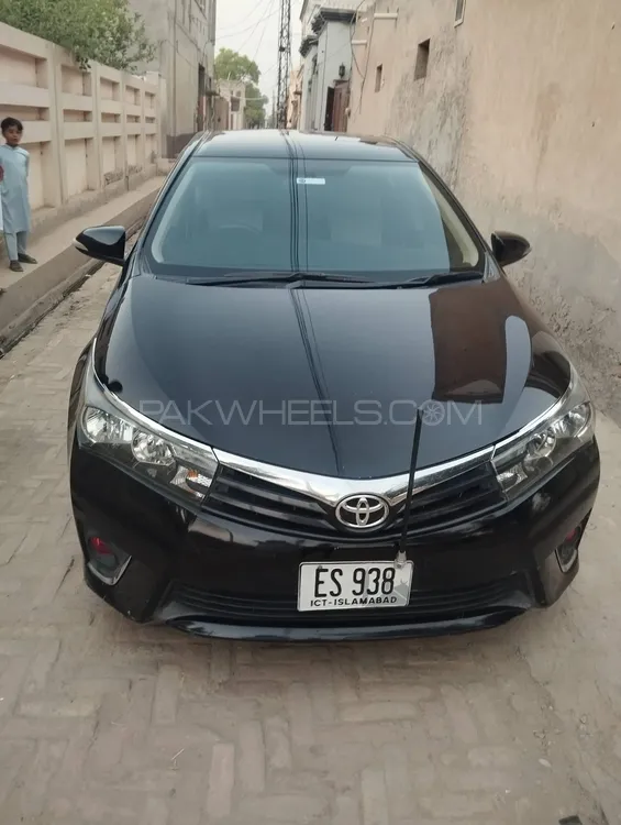 Toyota Corolla 2015 for Sale in Gojra Image-1