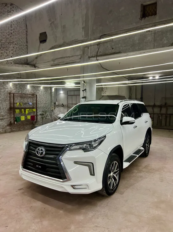 Toyota Fortuner 2017 for Sale in Gujranwala Image-1