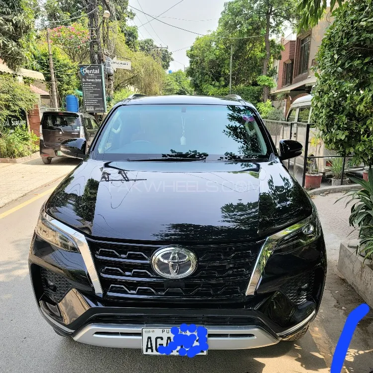 Toyota Fortuner 2021 for Sale in Lahore Image-1
