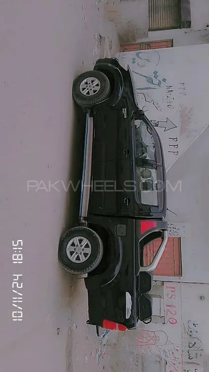 Toyota Hilux 2015 for Sale in Karachi Image-1