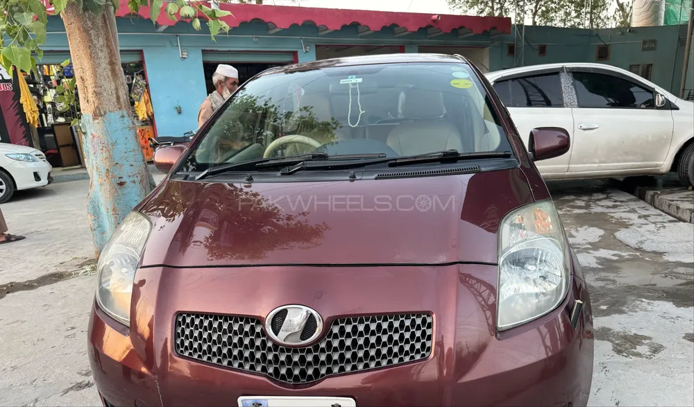 Toyota Vitz 2006 for Sale in Peshawar Image-1