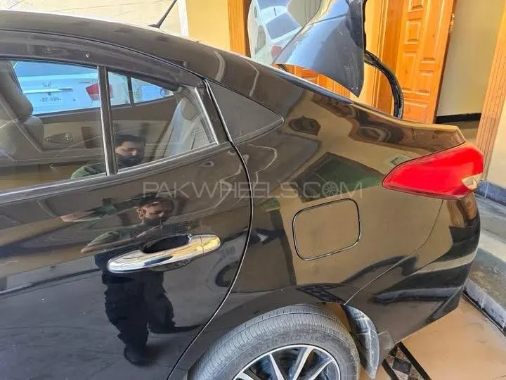 Toyota Yaris Sedan 2021 for Sale in Rawalpindi Image-1