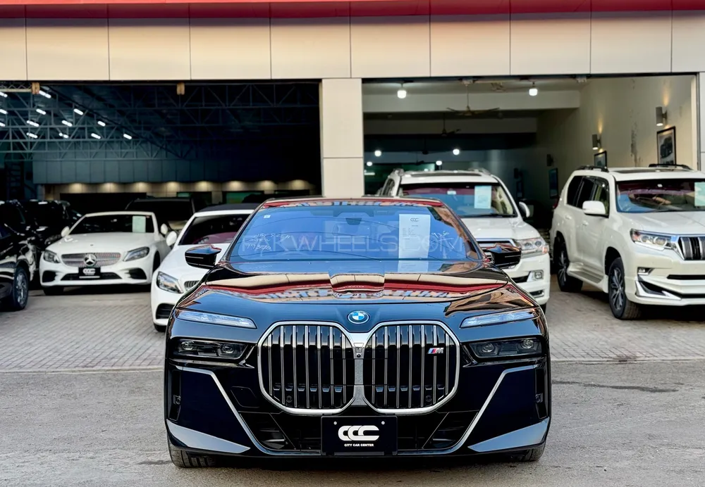 BMW 7 Series 2023 for Sale in Lahore Image-1