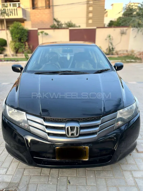 Honda City 2011 for Sale in Karachi Image-1