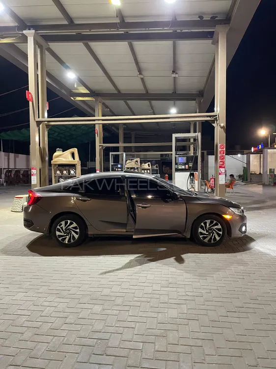 Honda Civic 2017 for Sale in Multan Image-1