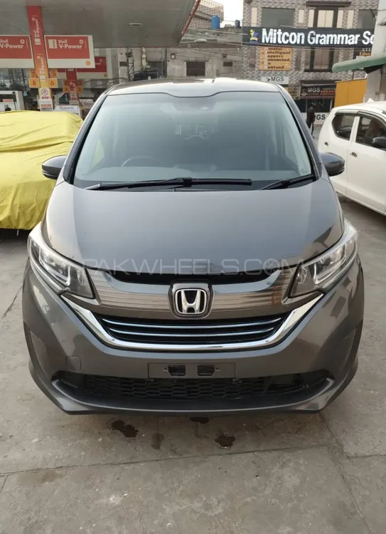 Honda Freed 2019 for Sale in Lahore Image-1