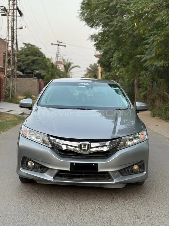 Honda Grace Hybrid 2015 for Sale in Lahore Image-1