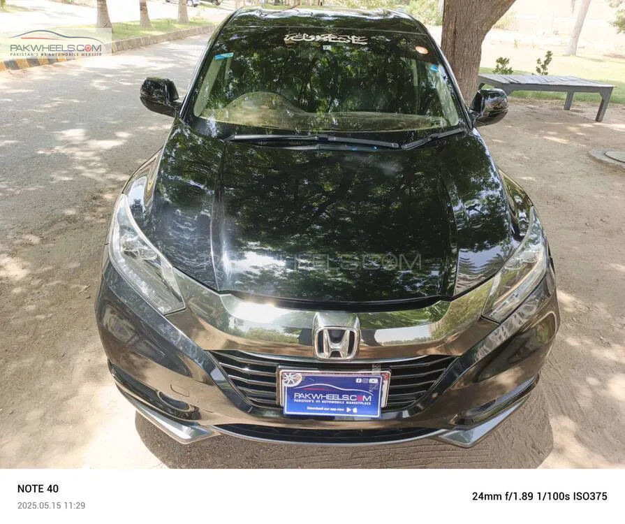Honda Vezel 2017 for Sale in Karachi Image-1