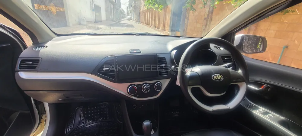 KIA Picanto 2021 for Sale in Faisalabad Image-1
