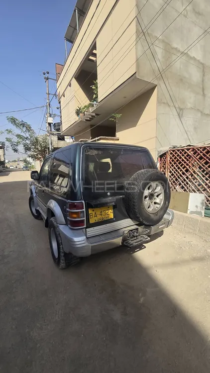 Mitsubishi Pajero Junior 1987 for Sale in Karachi Image-1