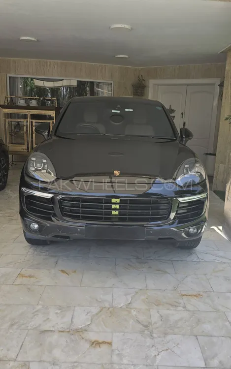 Porsche Cayenne 2016 for Sale in Islamabad Image-1