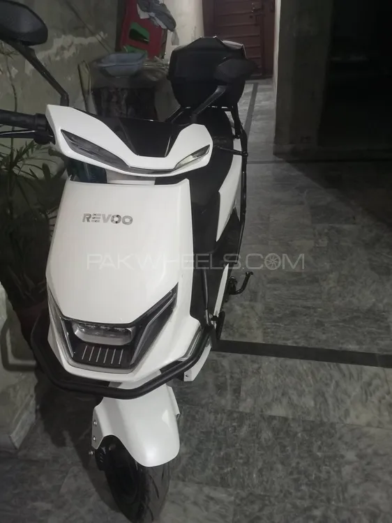 REVOO C32 2025 for Sale Image-1