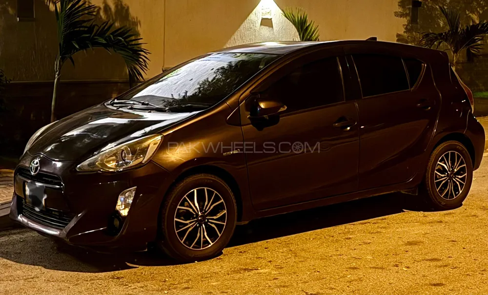 Toyota Aqua 2015 for Sale in Karachi Image-1