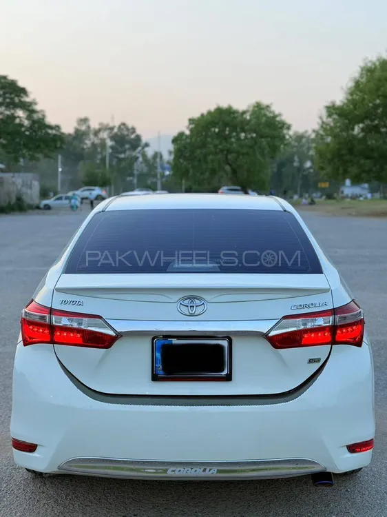 Toyota Corolla 2017 for Sale in Islamabad Image-1