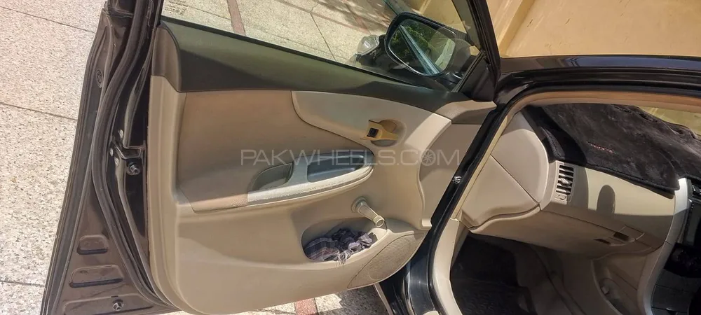 Toyota Corolla 2011 for Sale in Lahore Image-1
