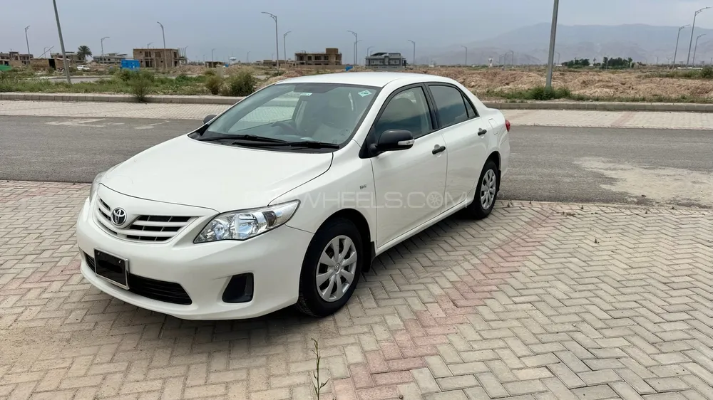 Toyota Corolla 2012 for Sale in Peshawar Image-1