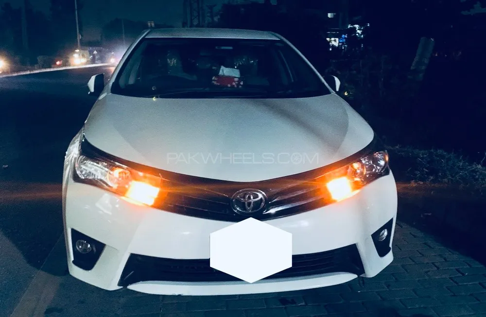 Toyota Corolla 2016 for Sale in Lahore Image-1