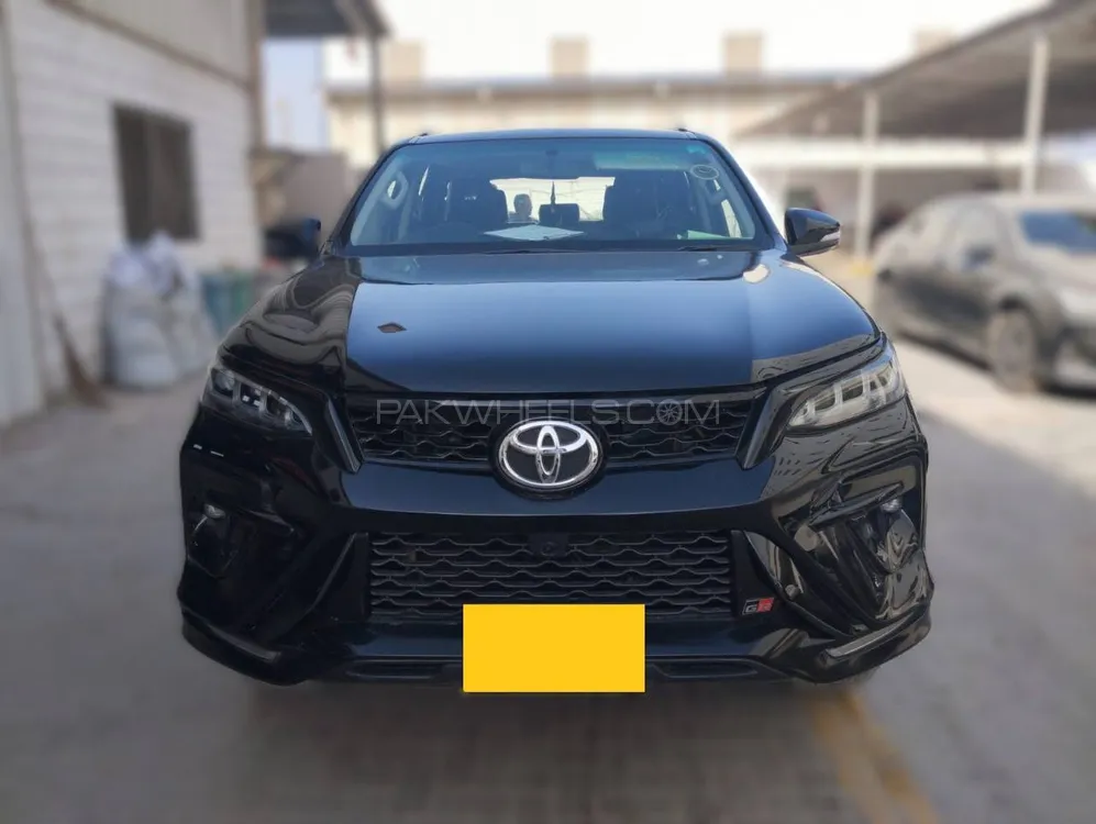 Toyota Fortuner 2017 for Sale in Karachi Image-1