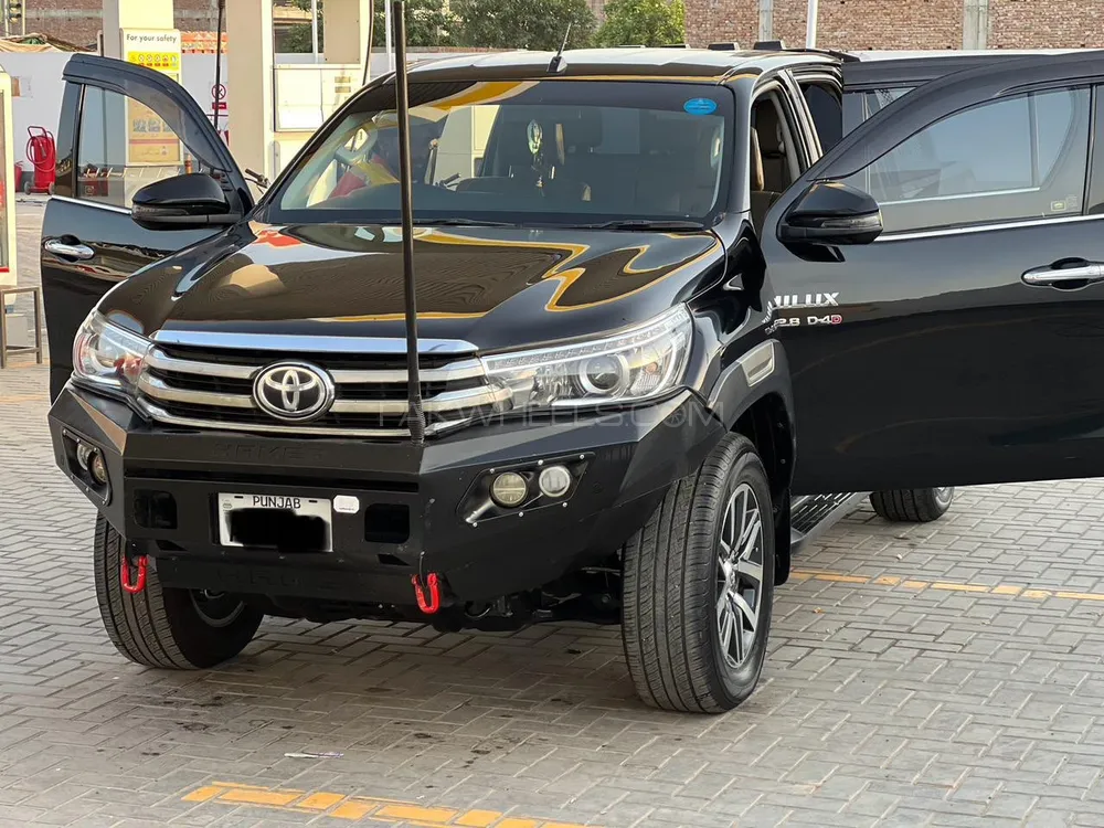 Toyota Hilux 2021 for Sale in Lahore Image-1