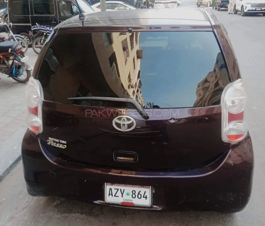 Toyota Passo 2010 for Sale in Karachi Image-1