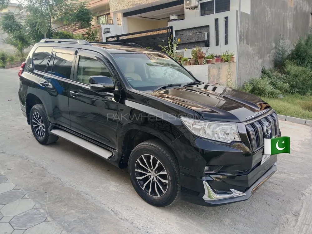 Toyota Prado 2010 for Sale in Islamabad Image-1