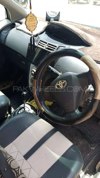 Toyota Vitz 2006 for Sale in Karachi Image-1