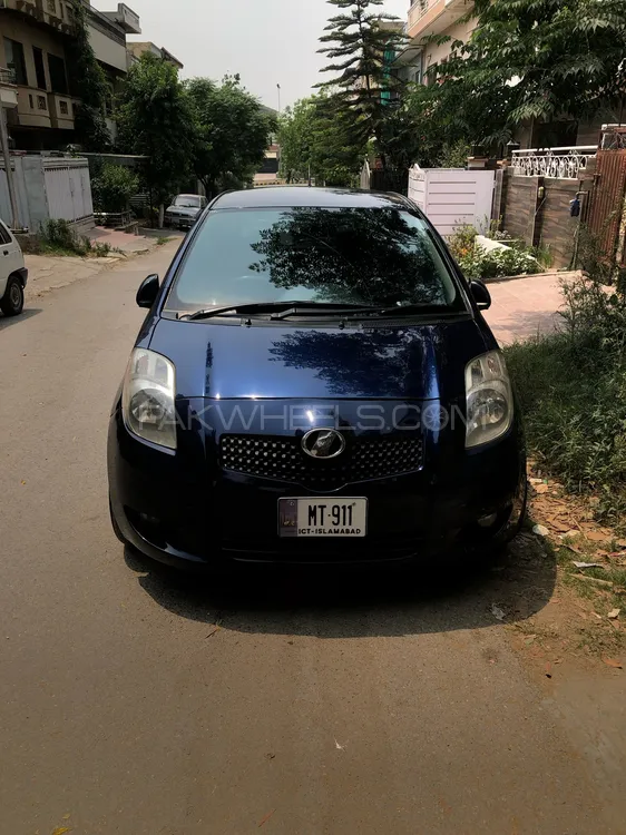Toyota Vitz 2005 for Sale in Islamabad Image-1