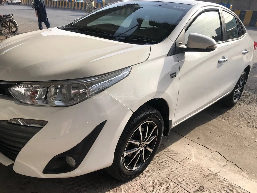 Toyota Yaris Sedan 2020 for Sale in Multan Image-1
