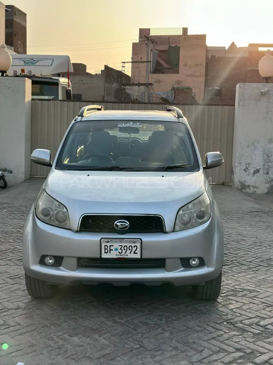 Daihatsu Terios 2010 for Sale in Lahore Image-1