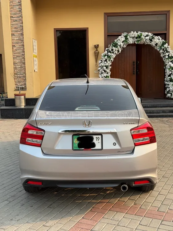 Honda City 2018 for Sale in Lahore Image-1