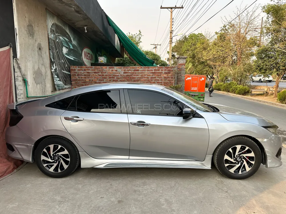 Honda Civic 2017 for Sale in Lahore Image-1