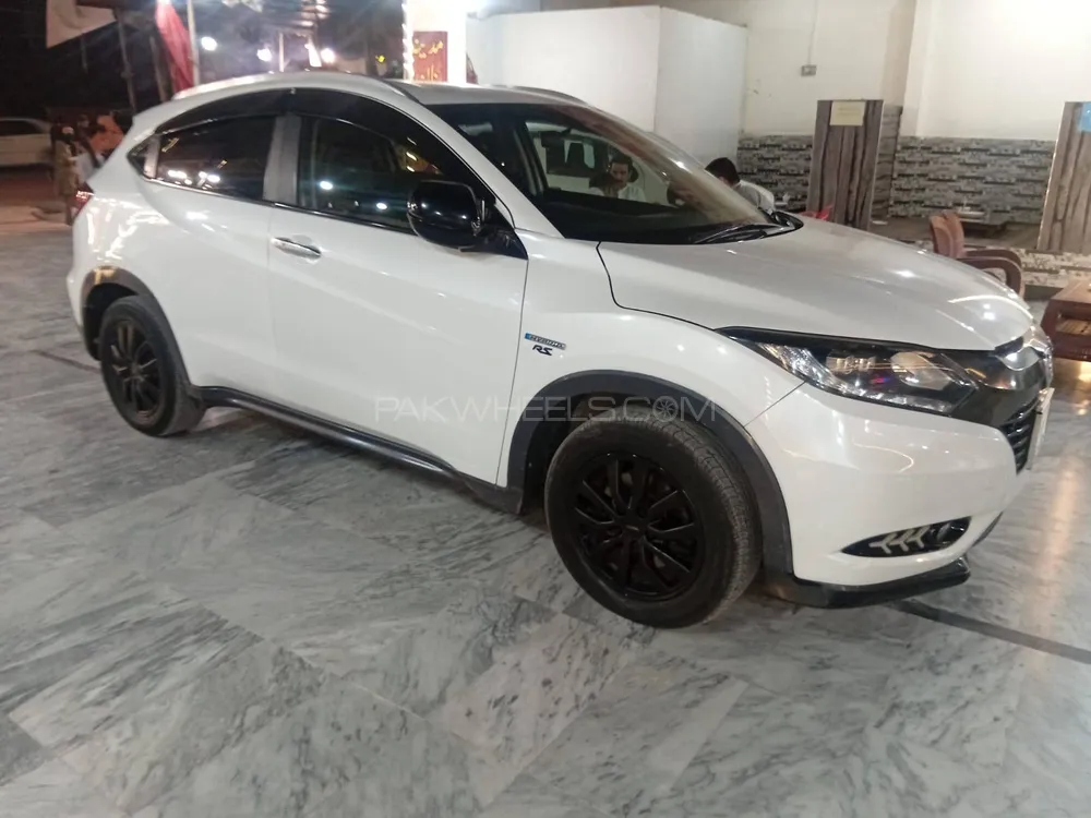 Honda Vezel 2013 for Sale in Haripur Image-1