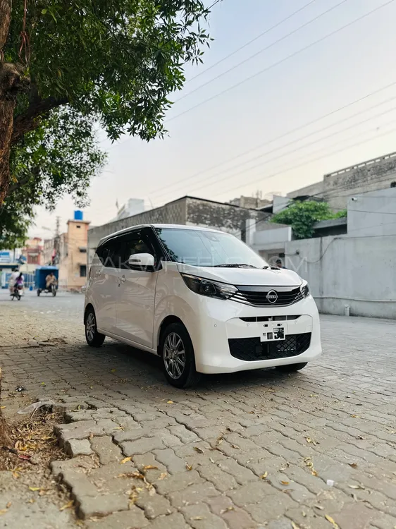 Nissan Dayz 2024 for Sale in Sialkot Image-1