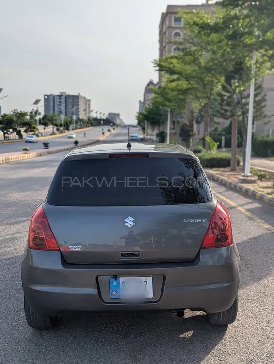 Suzuki Swift 2010 for Sale in Islamabad Image-1