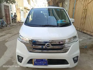 Nissan Dayz Highway Star G 2013 for Sale