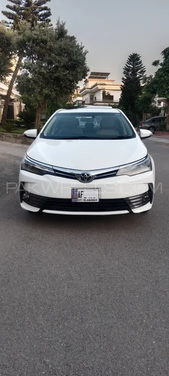 Toyota Corolla 2017 for Sale in Islamabad Image-1