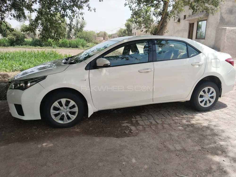 ٹویوٹا کرولا 2016 for Sale in رحیم یار خان Image-1