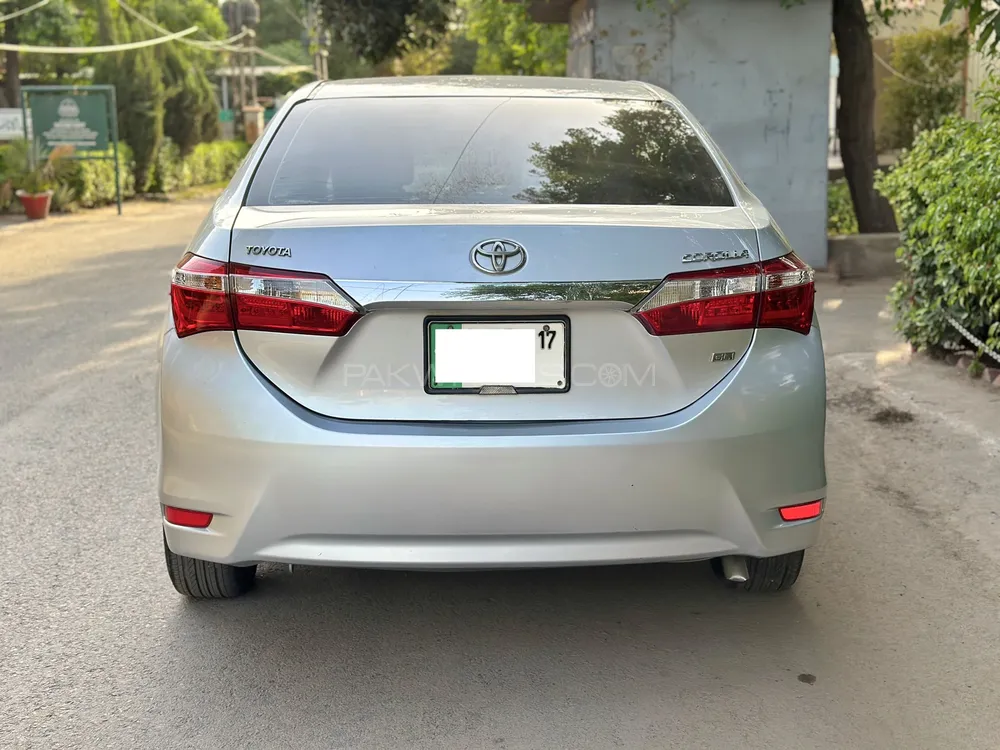 Toyota Corolla 2017 for Sale in Multan Image-1