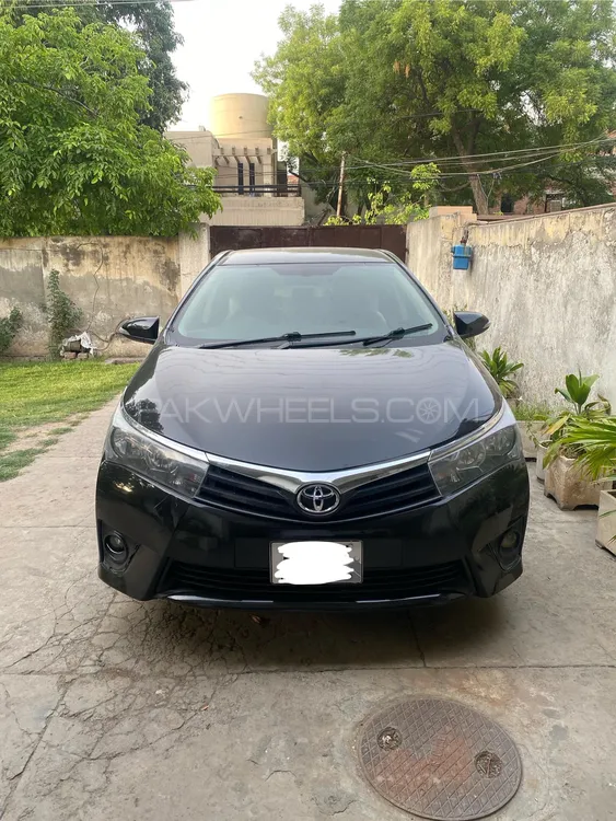 Toyota Corolla 2015 for Sale in Lahore Image-1