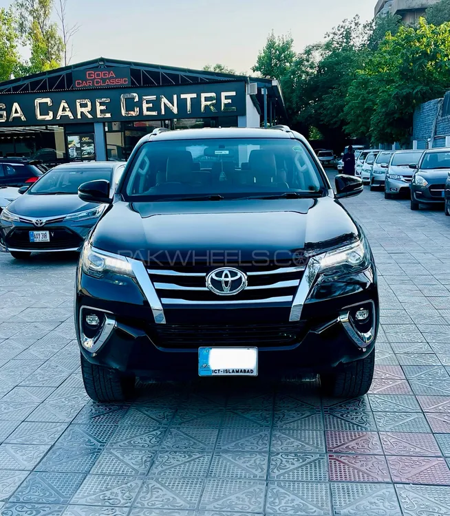 Toyota Fortuner 2019 for Sale in Islamabad Image-1