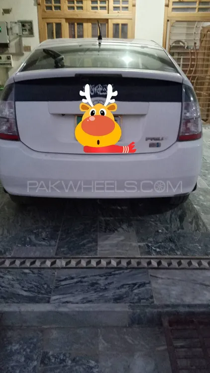 Toyota Prius 2010 for Sale in Mardan Image-1